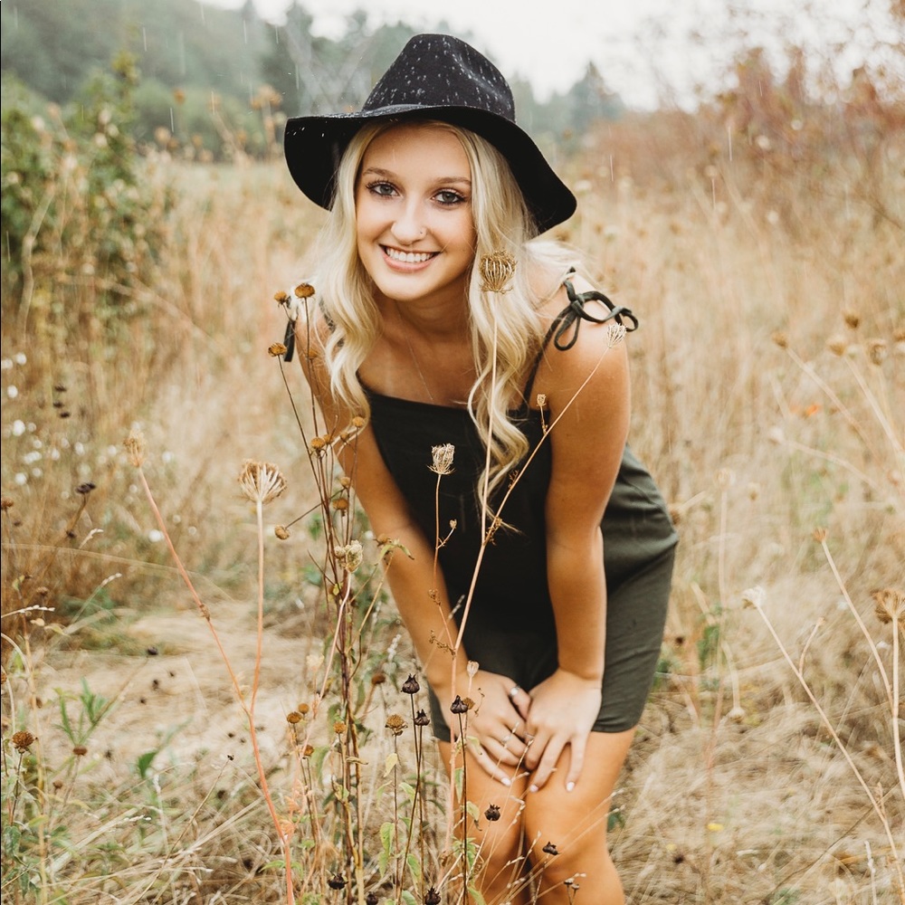 Meet your Posher, Madi